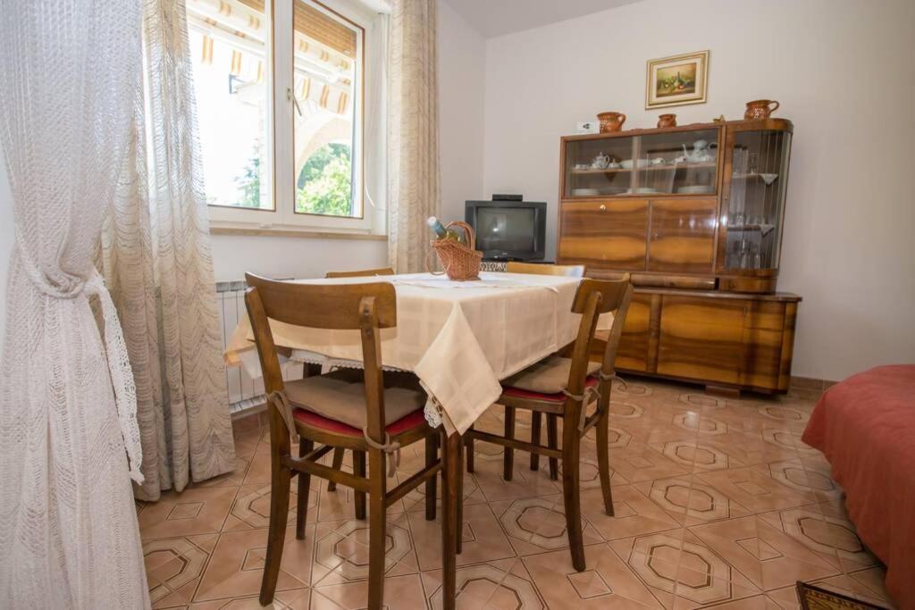 Garden View Apartment In Porec For 2 - 3 Persons Poreč Exterior foto